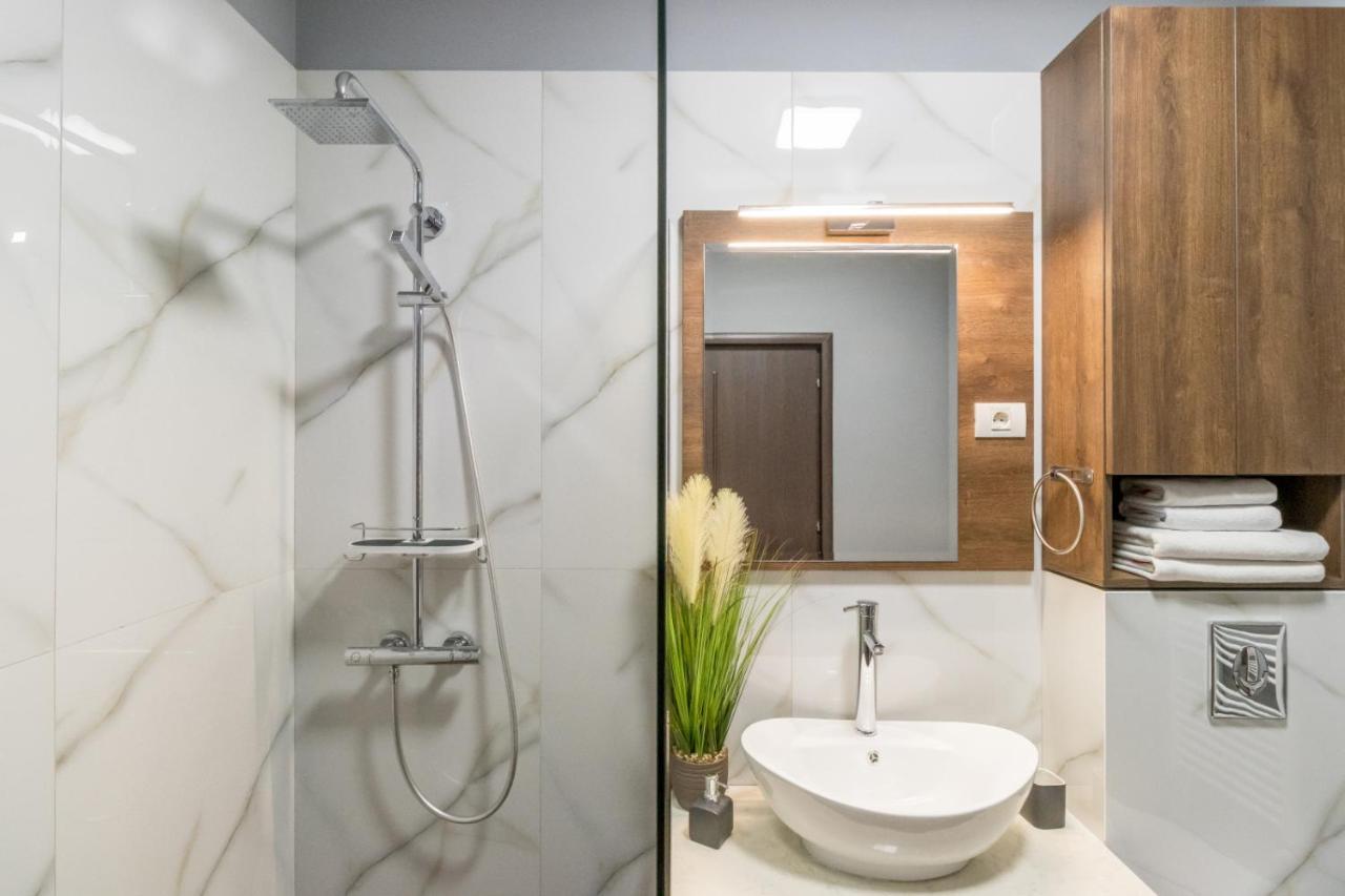 Modern Downtown Apartment Клуж-Напока Экстерьер фото